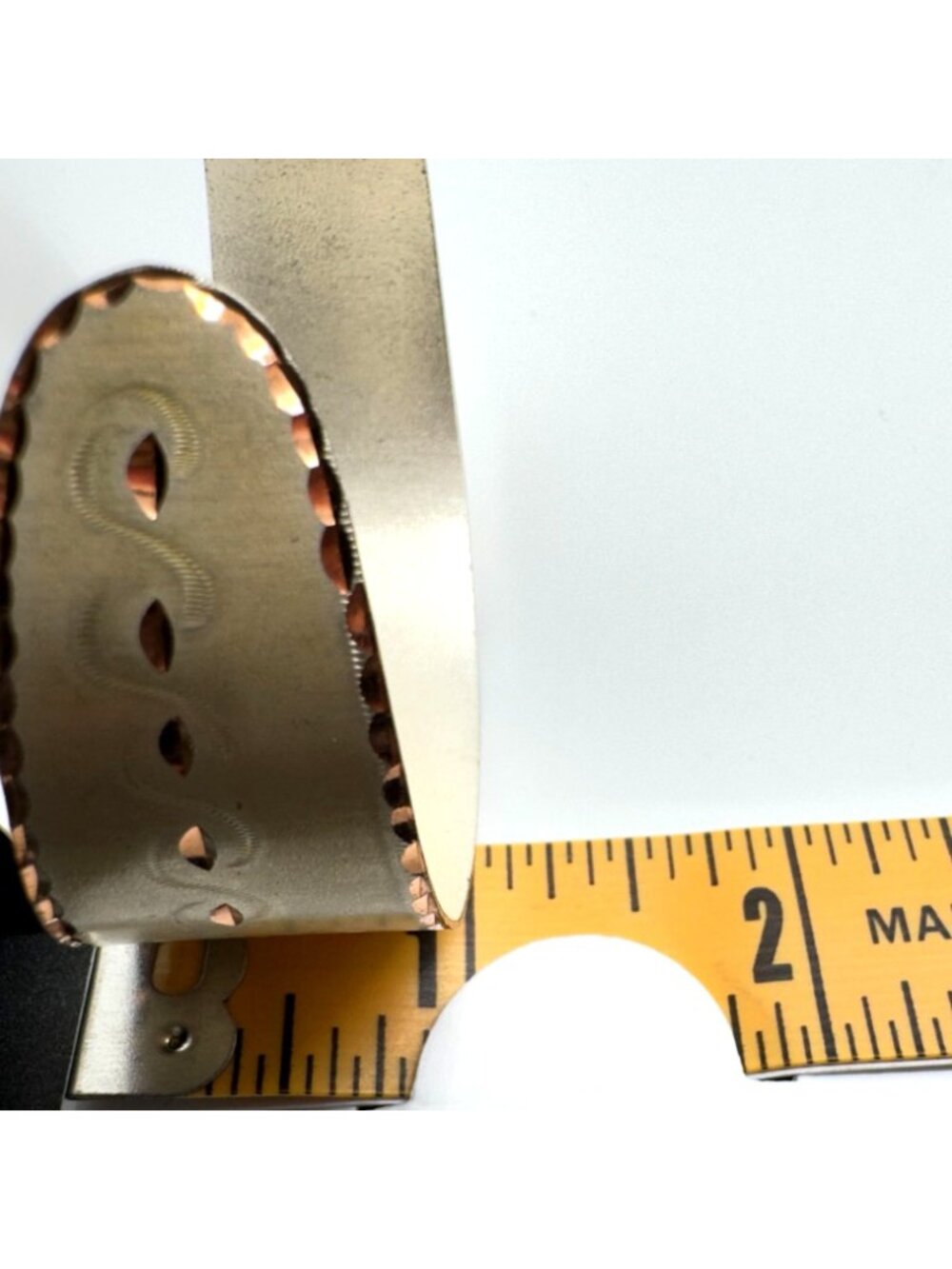 Brass Etched Cuff Bracelet Floral Design Copper 6.5" Circumference Adjustable - Picture 4 of 9